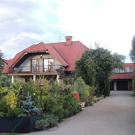 Wakacyjny Dom W Krakowie Feriehus Kraków